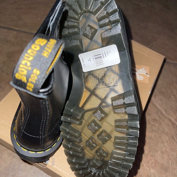 Dr.Marten 1460 Bex 8-eye boot in size 6 - Picture 3 of 3